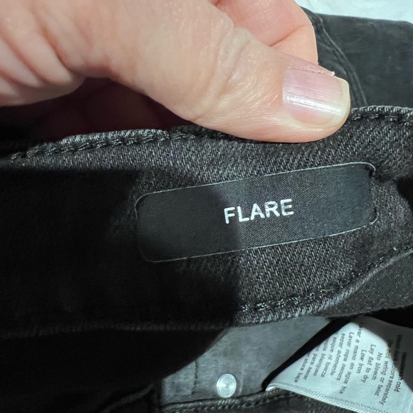 Judy Blue Black Distressed Flare Jeans Size 11 - Picture 4 of 6